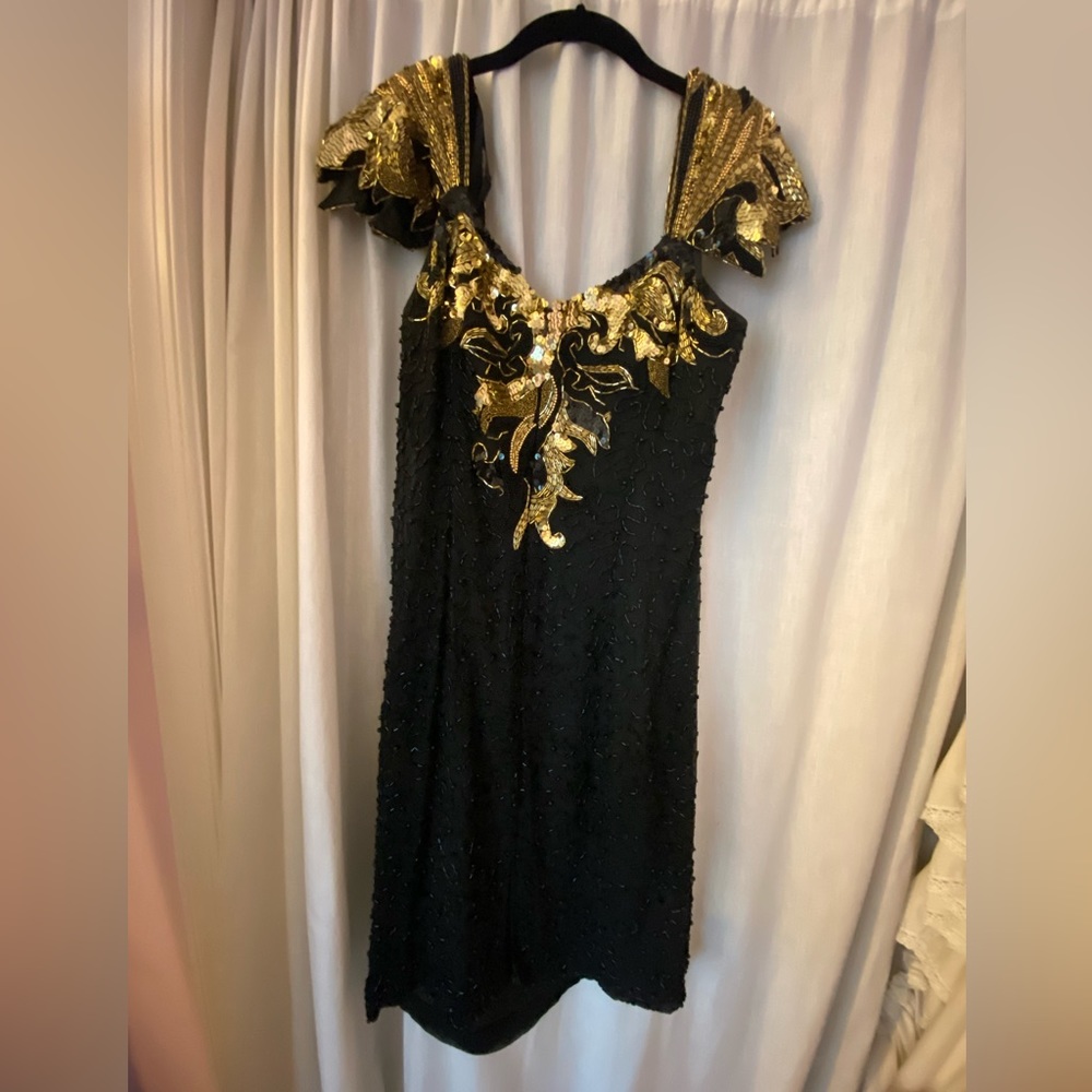 Morgan Taylor Evening Beaded & Sequin Black & Gold Dress Size Woman’s 14 Vintage